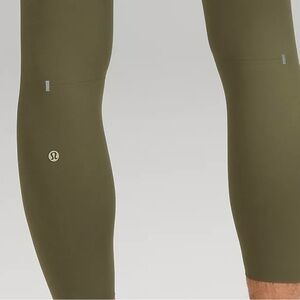 Lululemon men’s license to train tight 27”